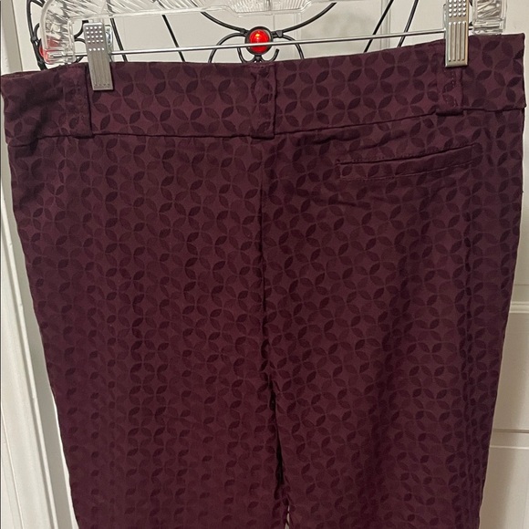 🧁🧁🧁BOGOHO🧁🧁🧁Burgundy Textured Pants-Size 16P - Picture 6 of 7